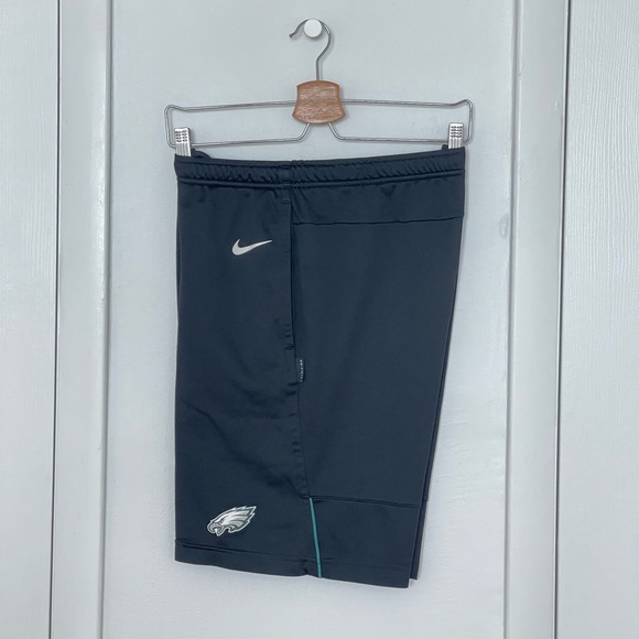 Nike Black Philadelphia Eagles Sideline Coaches Dry Performance Shorts Size S - Picture 2 of 9